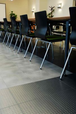 gumi padlo burkolat 02