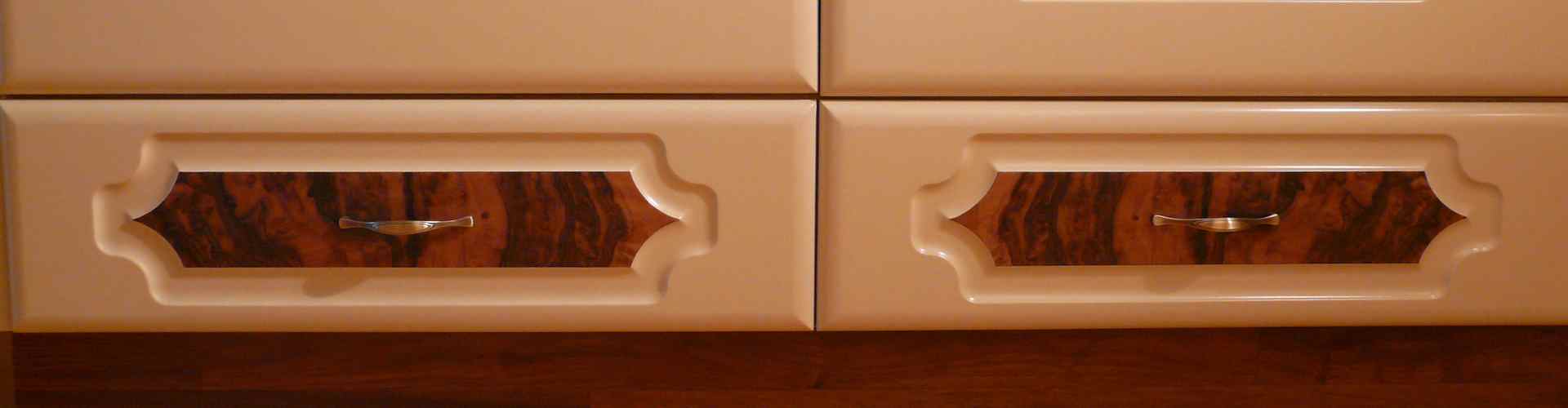 egyedi tervezesu butor